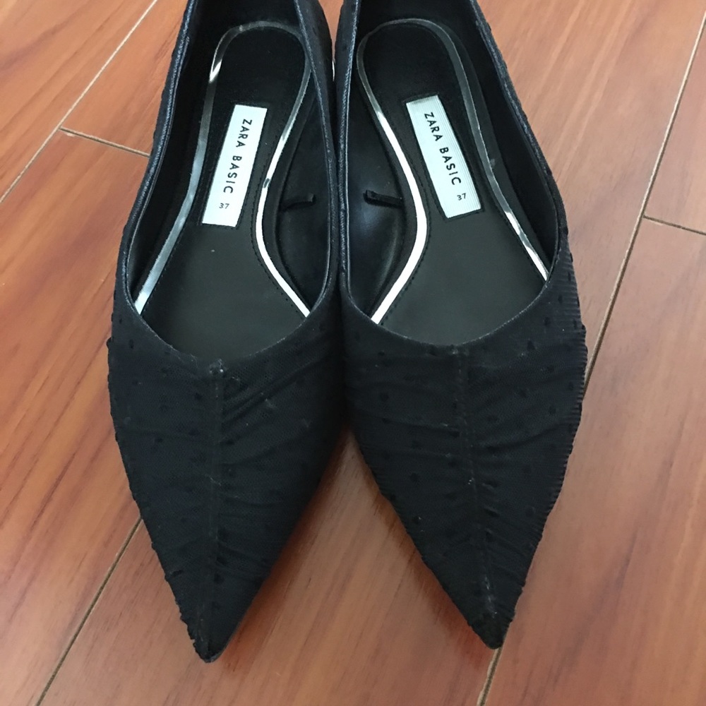 Black flat shoes, only 2 times